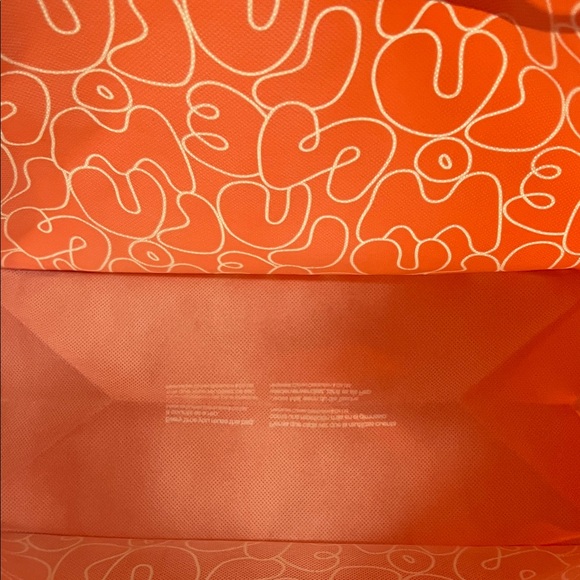 Lululemon Red, Black, and Gray Bags - Picture 7 of 17